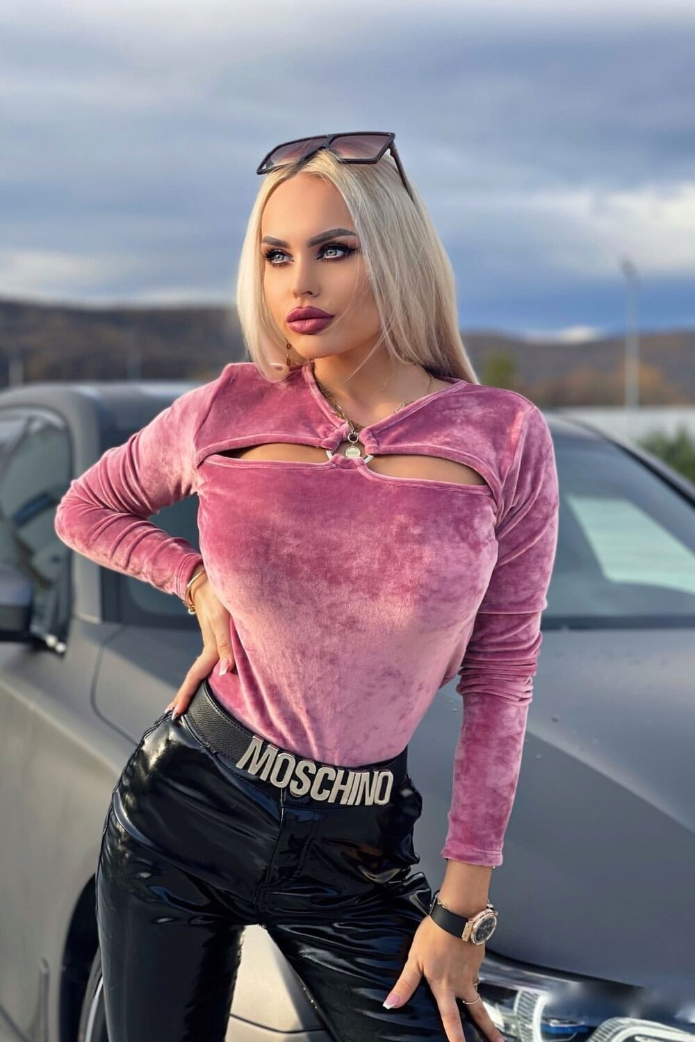 Bluza de Dama Casual, Mulata din Catifea, cu Detaliu pe Piept, Dark Pink