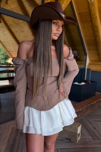 Compleu Dama, din Bistrech, Doua Piese, Top cu Maneci Lungi Crapate si Fusta cu Poplin Alb, Fantesya, Cappucino