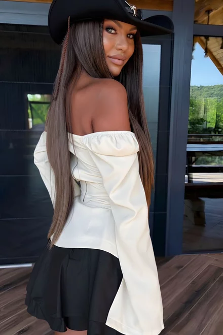 Compleu de Dama, din Bistrech, Doua Piese, Top cu Maneci Crapate si Fusta cu Poplin Negru, Melleka, Ivoire