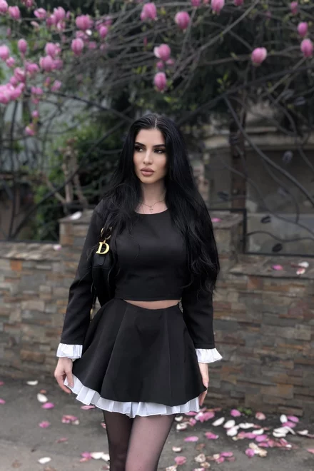 Compleu de Dama, din Doua Piese, Bluza la Baza Gatului si Fusta Pantalon, Klein, Negru
