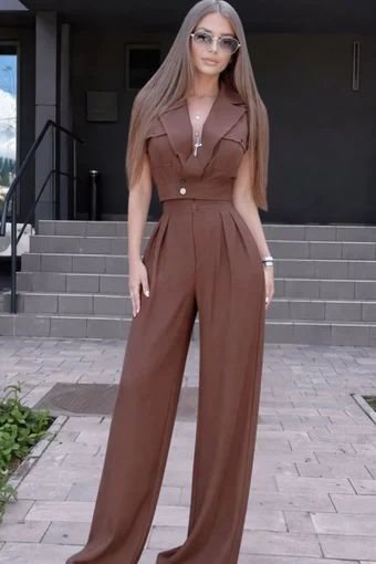 Compleu de Dama, din Doua Piese, Vesta si Pantalon din Tesatura Tip In, Foggya, Maro