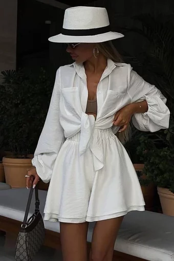 Black Friday - Reduceri Compleu de Dama, din  Tesatura Tip In, Pantaloni Scurti, Lejeri si Camasa cu Maneci Lungi, Bufante, Plaja, Alb Promotie - Foggi.ro