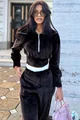 Compleu  Lejer de Dama , din Doua Piese, Pantalon cu Betelie Dubla si Bluza cu Inchidere Fermoar ,din Catifea, Riley ,Negru