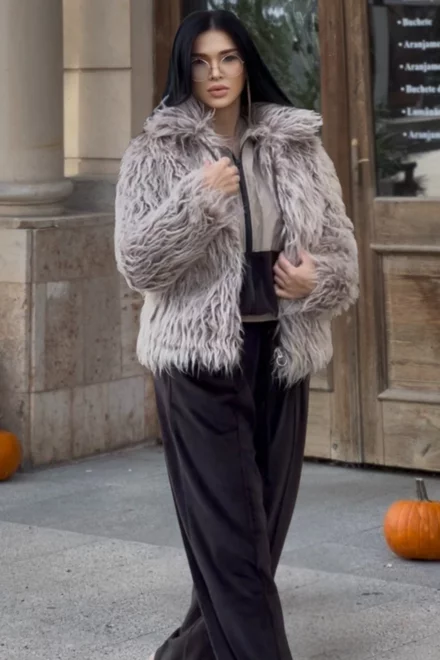 Haina de dama ,din Blana Ecologica ,cu Inchidere Fermoar ,Sienna, Bej