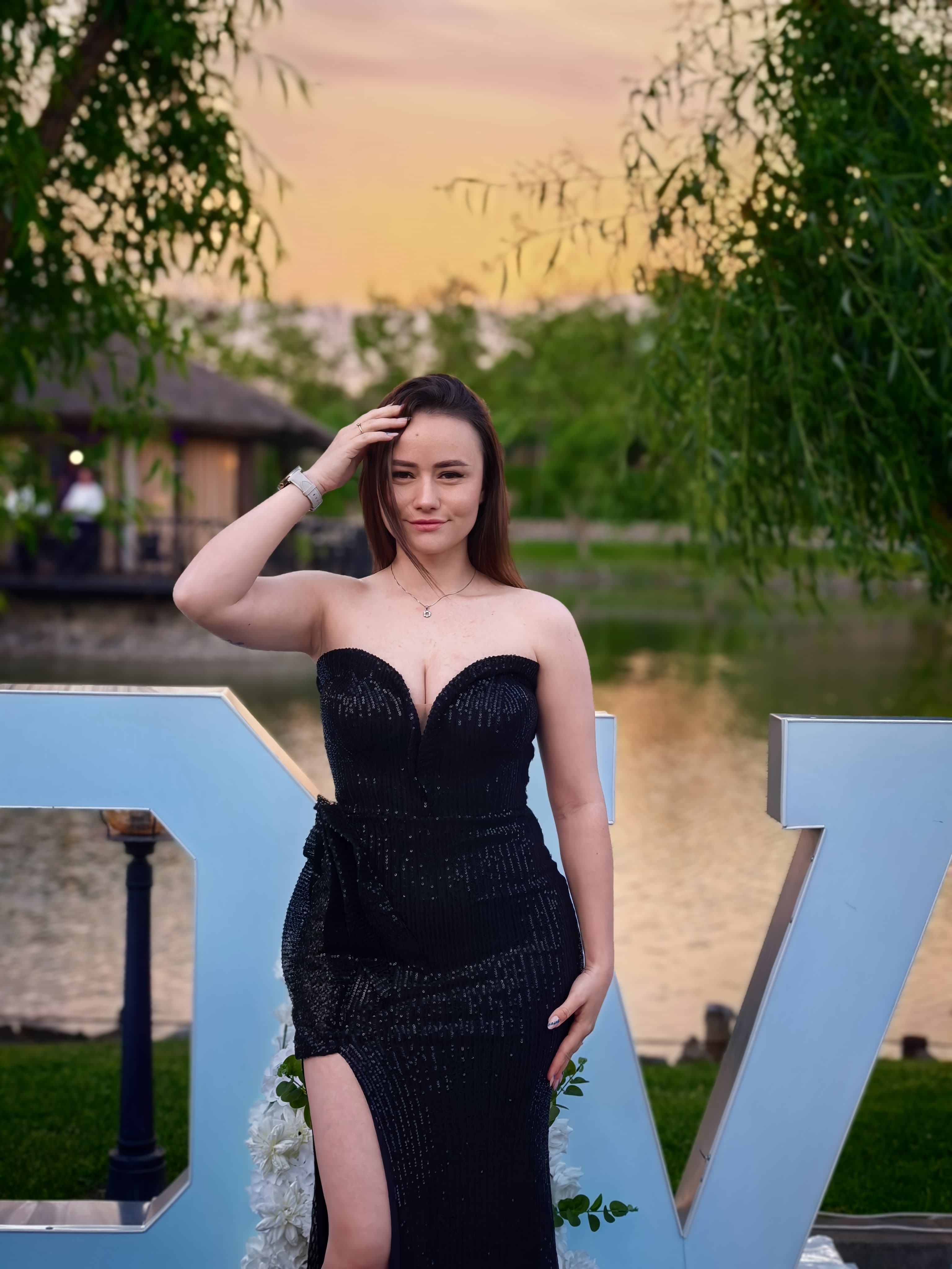 d99808c6bdc464569cb87e0898ead400.jpg
