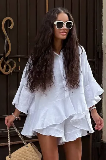 Compleu de Dama, de Vara Lejer, Format din Camasa Oversize si Pantalon Scurt, din Tesatura Tip in, Brand, Alb