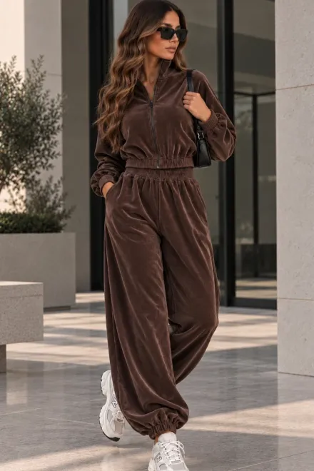 Trening Lejer de Dama, din Catifea, Bluza cu Inchidere Fermoar si Pantaloni Conici, Hazzel, Maro