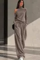 Compleu de Dama, din Catifea, Maleta cu Decupaj si Pantaloni Lejeri, Adiento, Cappucino