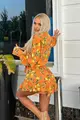 Rochie  de Dama din Tesatura Tip In, cu Maneci Detasabile si Fusta - Pantalon, Limoncello, cu Imprimeu Lamai pe Fond Portocaliu