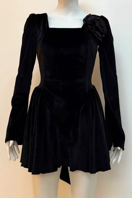 Rochie Scirta de Dama, cu Maneci Lungi si Accesorizata cu Floare, Mariss, Neagra