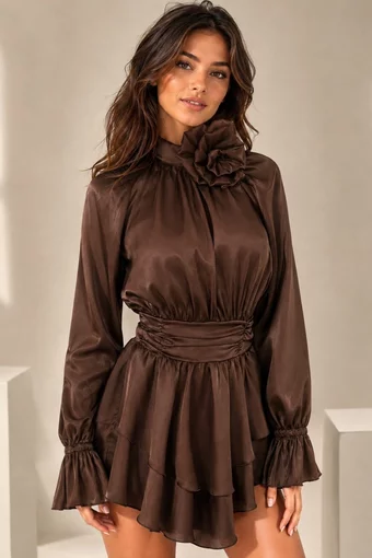Rochie Scurta de Dama, cu Maneci Lungi Bufante si Accesorizata cu Floare, Orientale, Maro