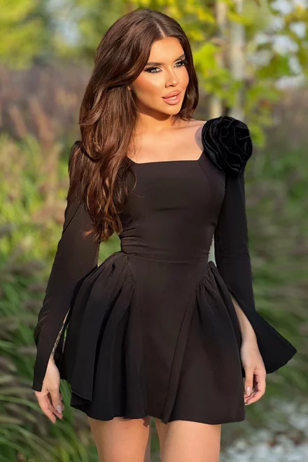 Rochie Scurta, de Dama, cu Maneci Lungi, Crapate, si Accesoriu Floare pe Bust, Elisabeta, Neagra