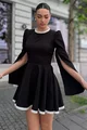 Rochie Scurta de Dama, cu Maneci Lungi Crapate si Contur cu Dantela Alba in Contrast, Booking, Neagra