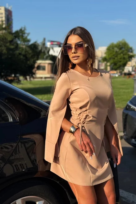 Rochie Scurta de Dama, din Bistrech, Cu Maneci Lungi Crapate si Siret pe Lateral, Tallyana, Cappuccino