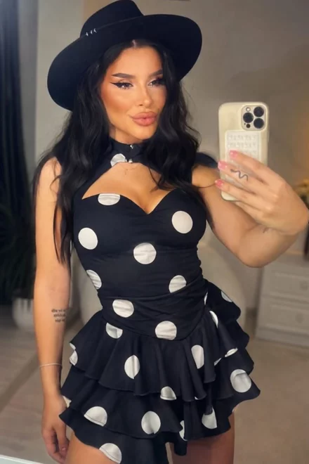 Rochie Scurta de Dama,  din Crep Elastic, cu Volane si Imprimeu cu Buline, Usor Asimetrica,  Alory, Neagra