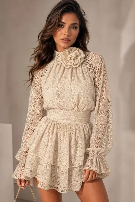 Rochie Scurta din Dantela, cu Maneci Lungi Bufante si Accesorizata cu Floare, Fantastyc, Bej