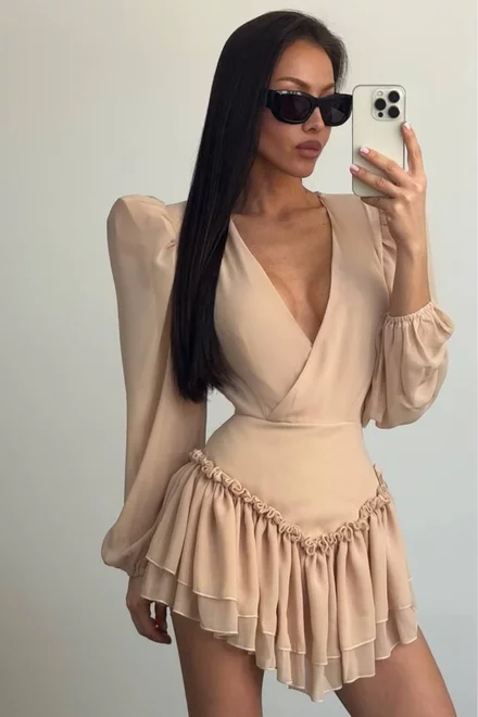 Rochie Scurta din Voal, Asimetrica, cu Maneci Lungi Bufante, Embrace, Cappucino