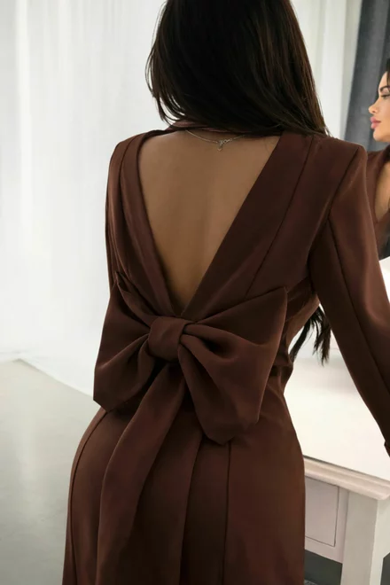 Rochie Tip Sacou, cu Funda Maxi la Spate, si Maneci Lungi Crapate, Eyrenne, Maro