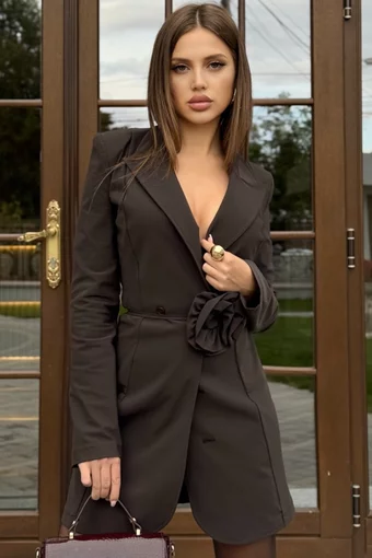 Rochie Tip Sacou, din Bistrech, cu Inchidere Nasturi si Centura Detasabila Accesorizata cu Floare, Brownie, Maro Inchis