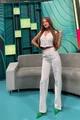 Costum de Dama cu Pantaloni Lungi si Vesta Incheiata in Nasturi, Ivoire