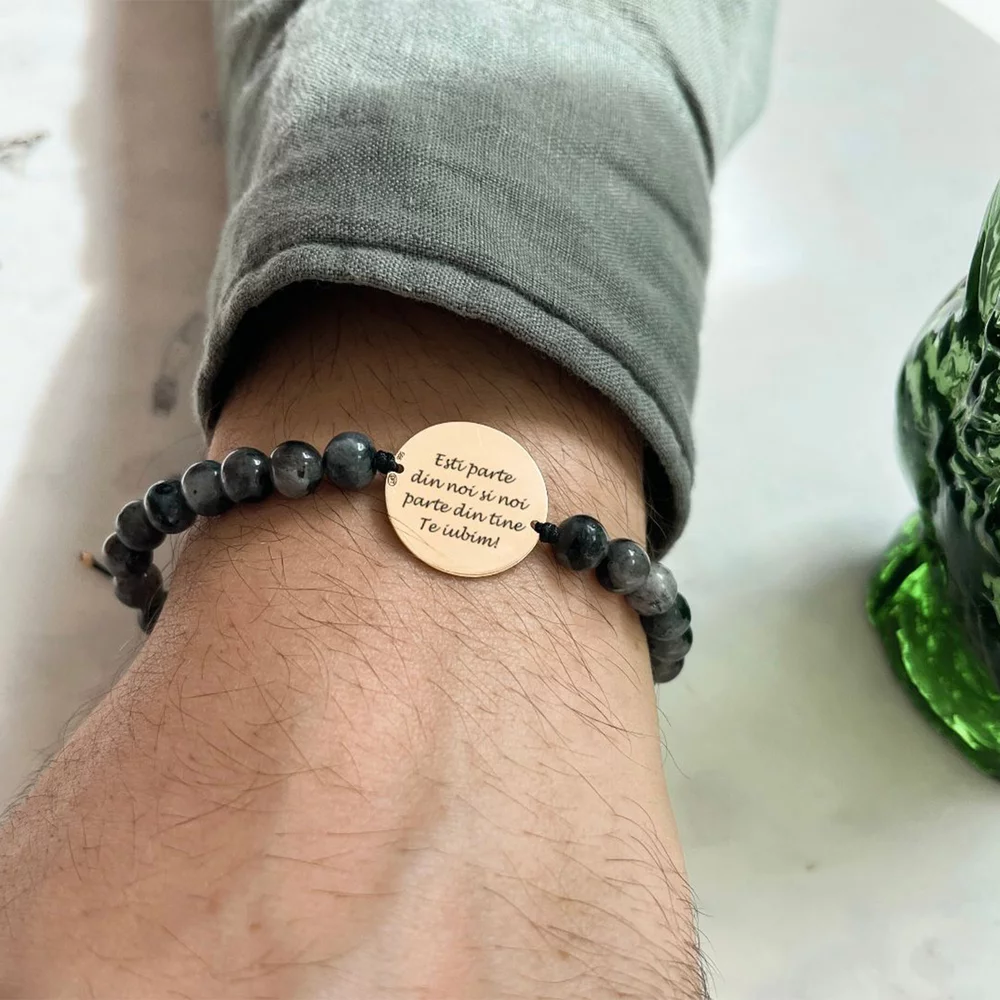 bratara-aur-barbati-pietre-semipretioase-labradorit-negru-si-banut-personalizata-20-mm-118000-2.webp
