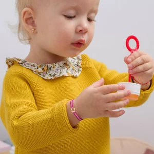 Bratara Aur copii, snur bicolor si inima decupata (8 mm)