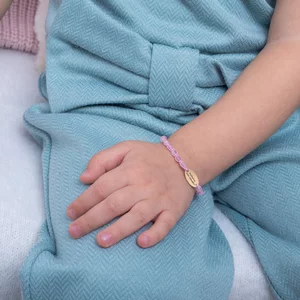 Bratara Aur copil fetita, pietre semipretioase cuart roz si oval, personalizata (15 mm)