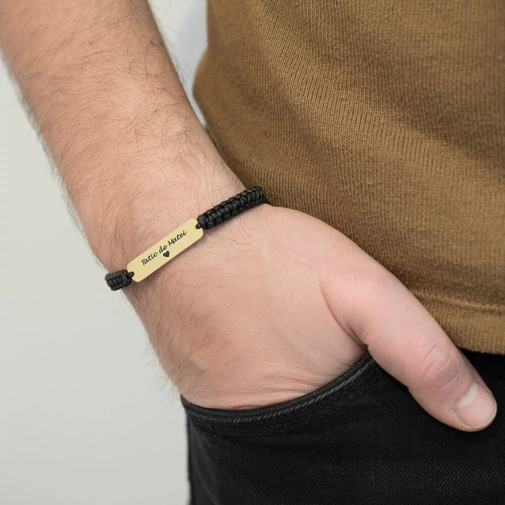 bratara-barbateasca-piele-impletita-manual-placuta-33-mm-personalizata-gravura-text-aur-14k-inchizatoare-inox-clips-90691-2.webp