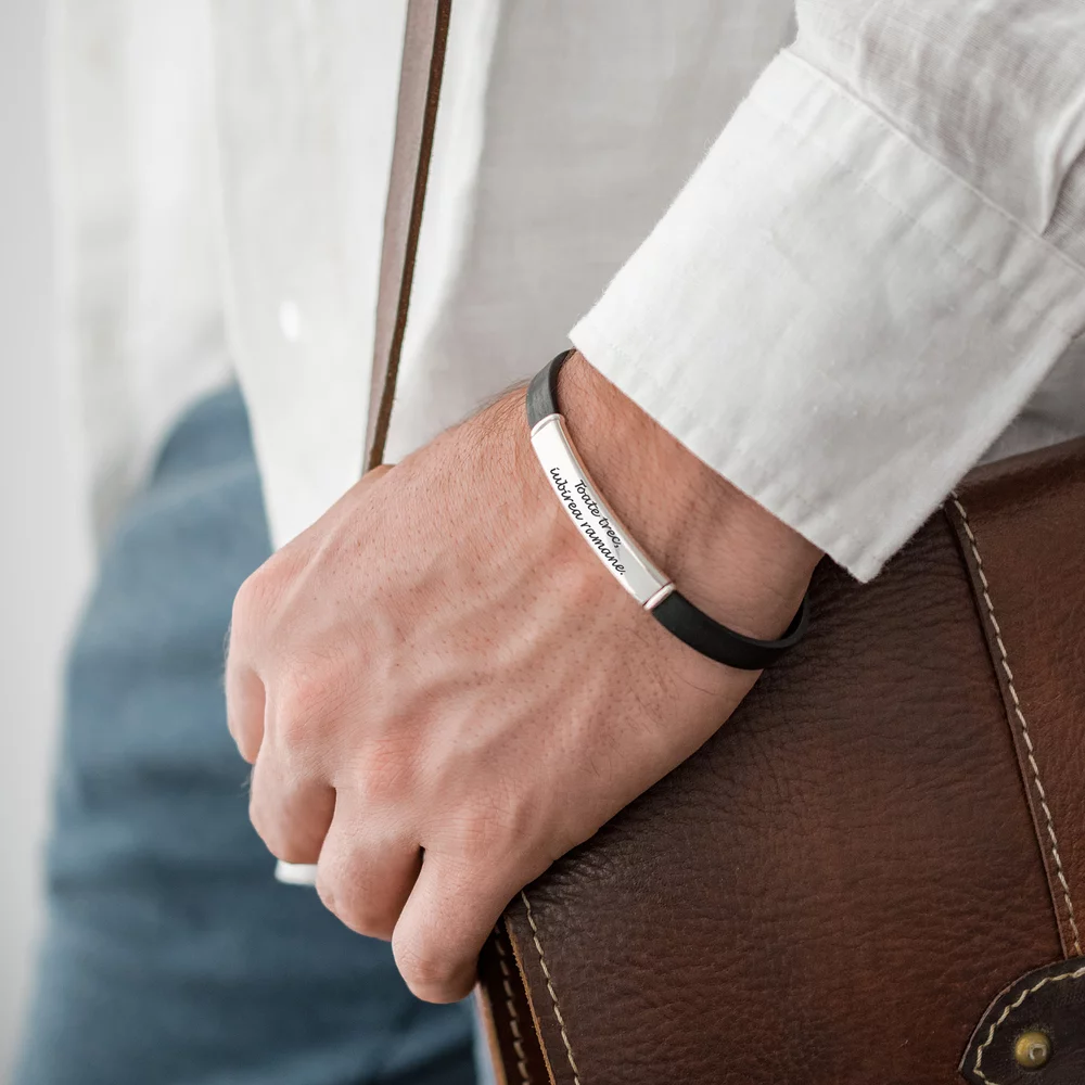 bratara-barbateasca-silicon-element-40-mm-personalizat-cu-gravura-text-argint-925-132848-2.webp