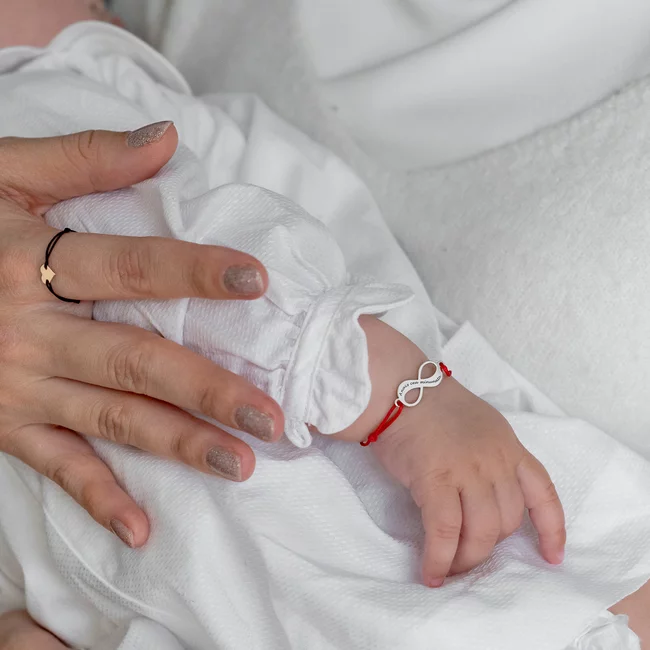 Bratara bebe snur rosu, infinit Argint personalizat (18 mm)
