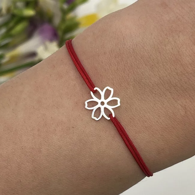 Bratara Martisor Argint 925, snur rosu si floricica 11 mm (minim 3 buc)