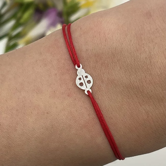 Bratara Martisor Argint 925, snur rosu si gargarita 7 mm (minim 3 buc)