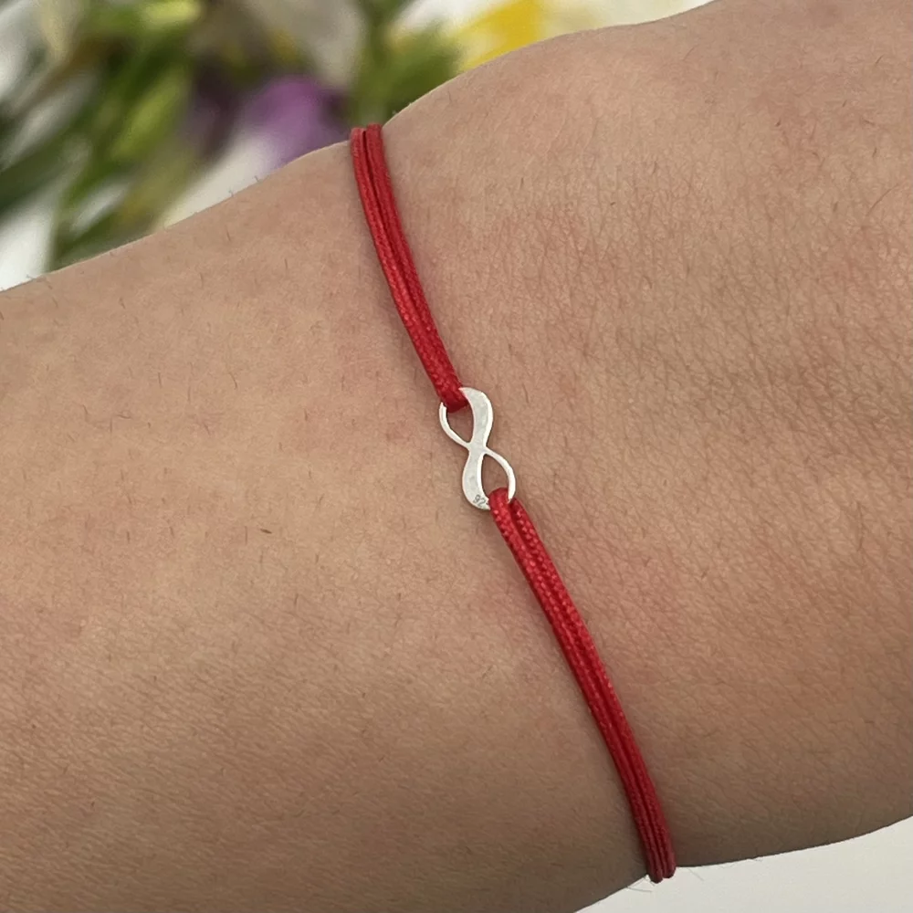 bratara-martisor-argint-snur-rosu-si-infinit-8-mm-minim-3-buc-123649-2.webp