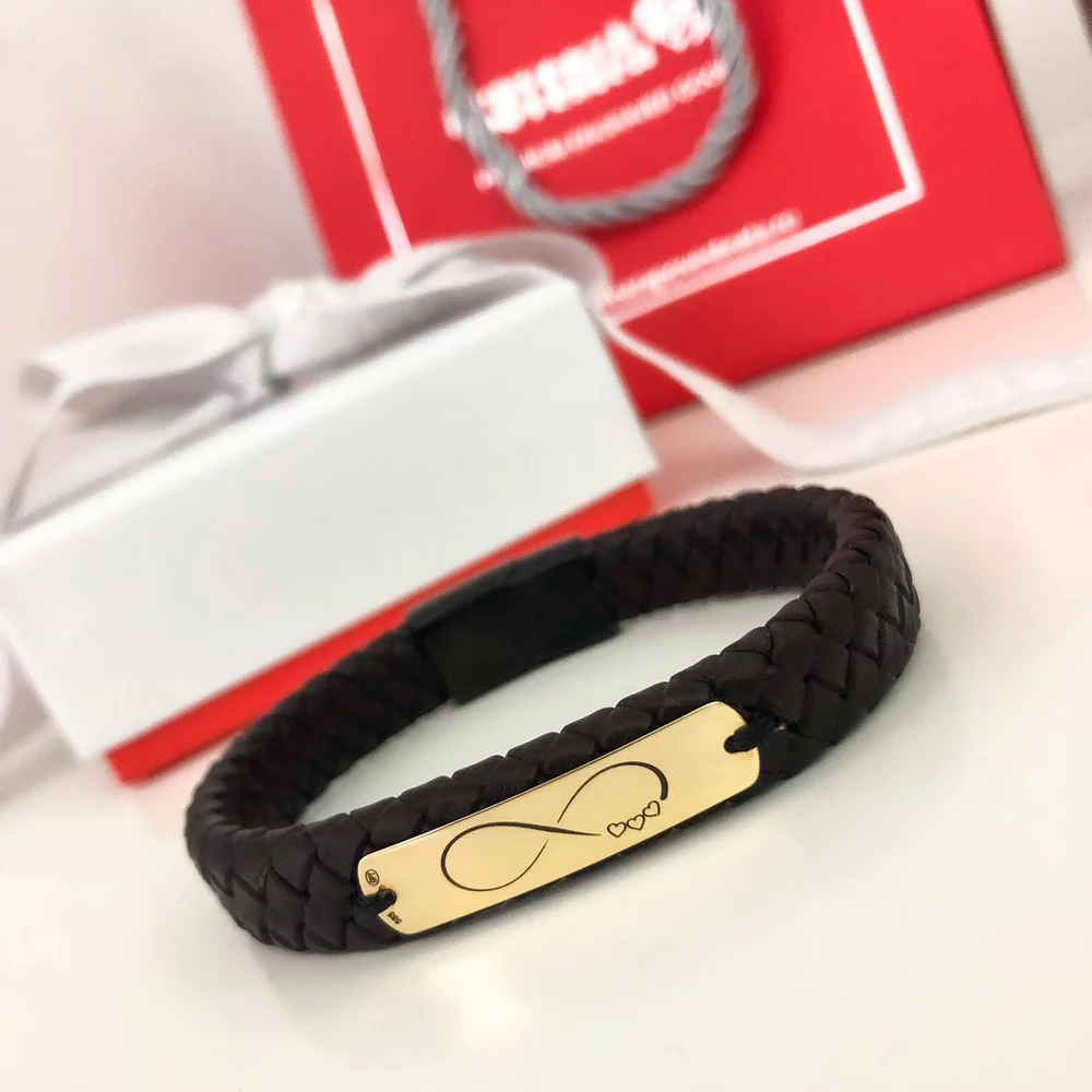 bratara-piele-lata-impletita-placuta-33-mm-personalizata-gravura-text-aur-14k-inchizatoare-magnetica-inox-negru-90439-2.webp