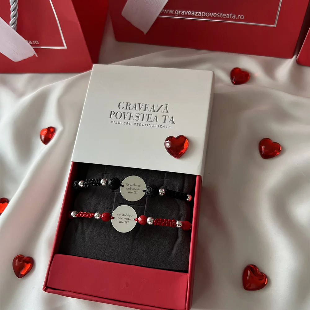 bratari-cuplu-argint-snur-impletit-cu-mix-lava-coral-rosu-bilute-si-banut-personalizate-cu-poza-17-mm-123142-2.webp