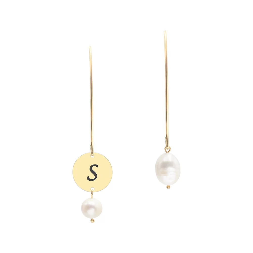 cercei-lungi-argint-925-premium-dama-perle-de-cultura-si-banut-personalizat-cu-initiala-10-mm-135399-2.webp