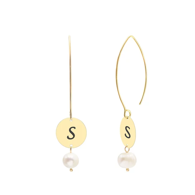 Cercei lungi Argint 925 Premium dama - perle de cultura si banuti personalizati cu initiala (10 mm)