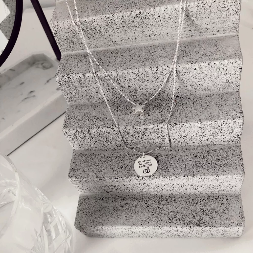 colier-lantisor-dublu-stea-7-mm-si-banut-17-mm-personalizat-gravura-text-argint-925-rodiat-99460-2.webp