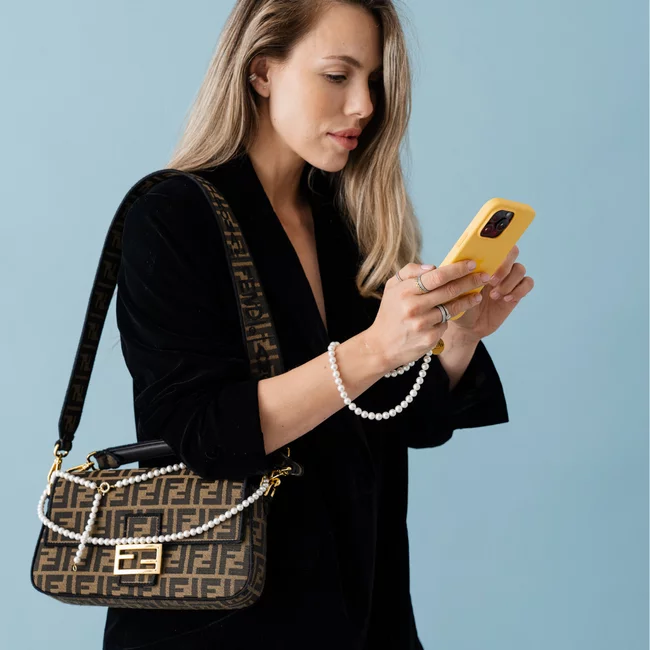 Perla9 Lant telefon / Colier / Curea THE CLASSY accesoriu multifunctional din perle scoica - placat cu aur galben picture - 3