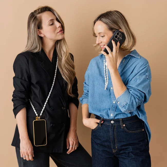 Perla9 Lant telefon / Colier / Curea THE ESSENTIAL accesoriu unisex multifunctional din perle sintetice - placat cu aur galben