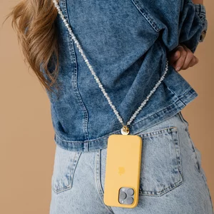 Perla9 Lant telefon / Colier / Curea THE TWIST accesoriu multifunctional din perle sintetice - placat cu aur galben