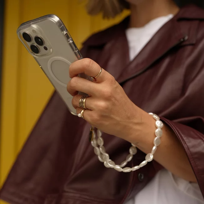 Perla9 Maner telefon / Colier THE MOONLIGHT accesoriu multifunctional din perle sintetice - placat cu aur galben