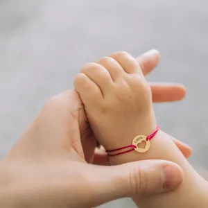 Bratara bebe din Argint 925 Premium, cu snur reglabil si personalizata cu banut mic gravat (11 mm)