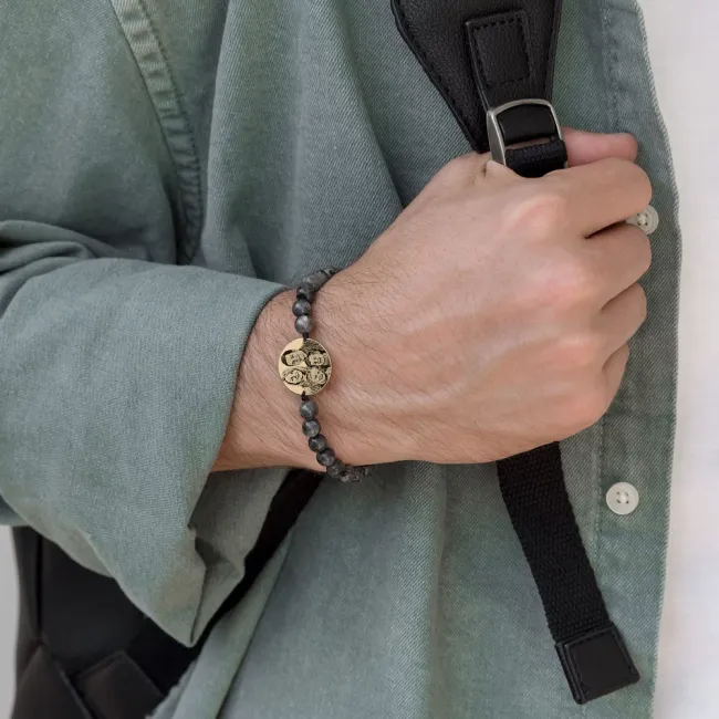 Bratara Aur 14K Premium barbati, pietre semipretioase labradorit negru si banut mare, personalizata cu poza (20 mm)