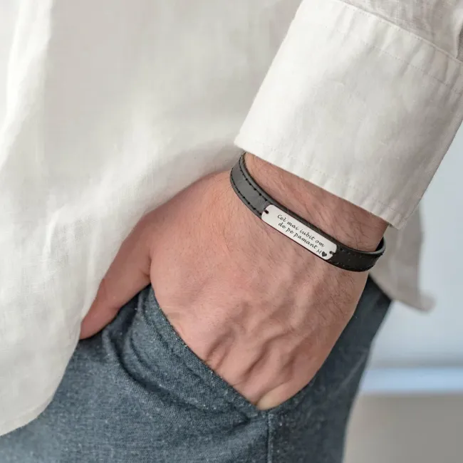 Bratara barbateasca piele lata cusuta placuta 33 mm personalizata gravura text Argint 925 Premium (inchizatoare inox)