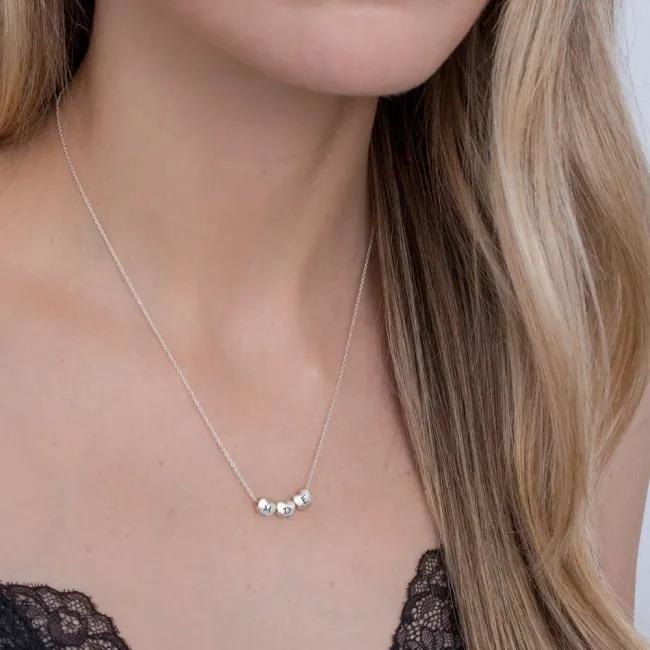 Lantisor Argint surori/ prietene, trei inimi, personalizat initiale